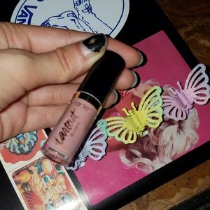 Tarte lippe and zumiez hair clips